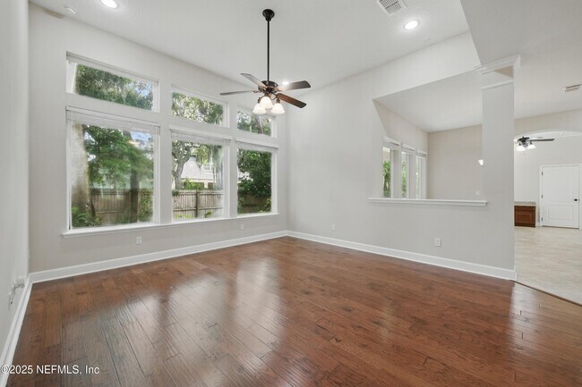 Building Photo - 2600 Wrightson Dr