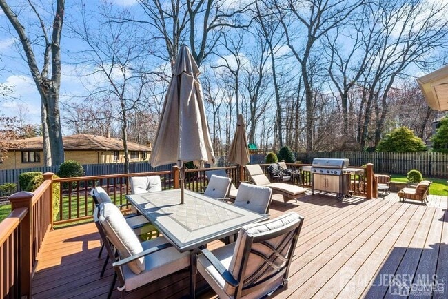 Building Photo - 4 Rebel Run Dr