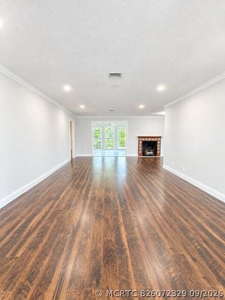 Building Photo - 182 Del Rio Blvd