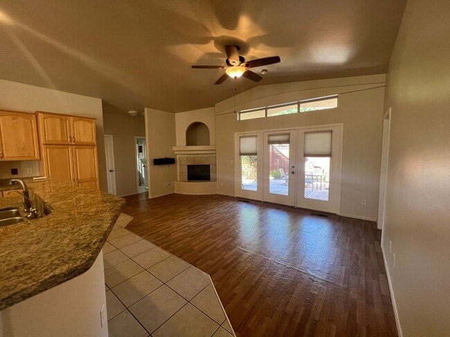 Building Photo - Unfurnished, 1-year long-term rental