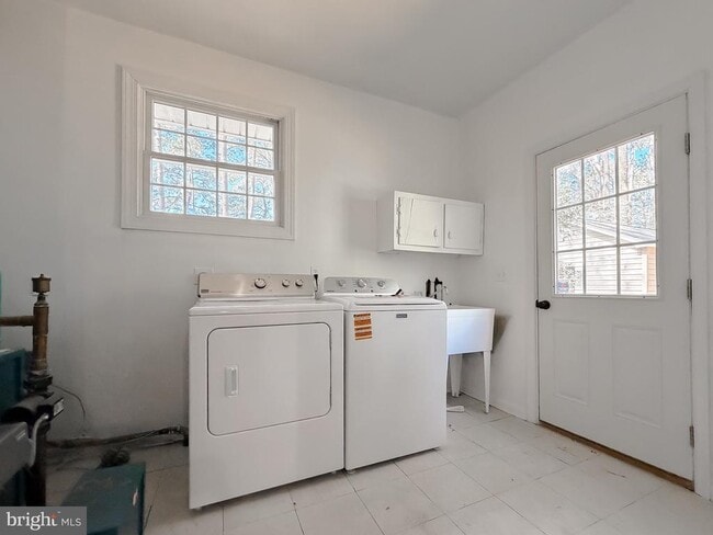 Building Photo - 19479 N Snow Hill Manor Rd