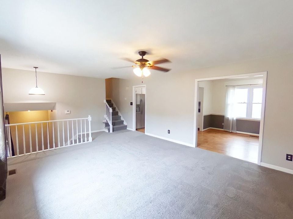 Building Photo - 7545 Fox Fern Dr