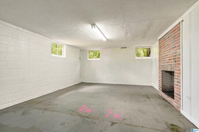 Building Photo - 708 56th St S
