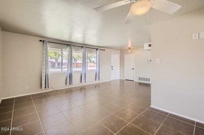 Building Photo - 3213 N 63rd Pl