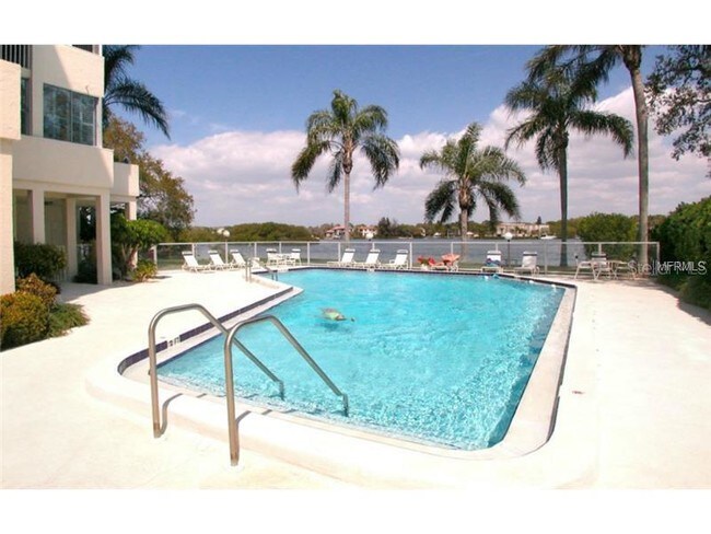 Building Photo - 1215 S Portofino Dr