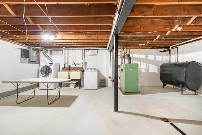 Building Photo - 388 Pleasant View Rd