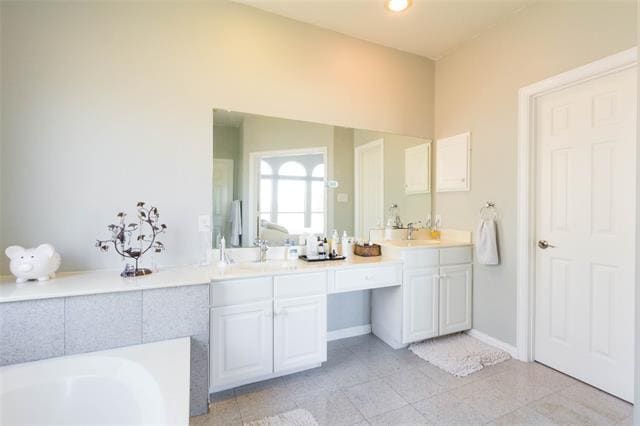 Building Photo - 2545 Royal Birkdale Dr