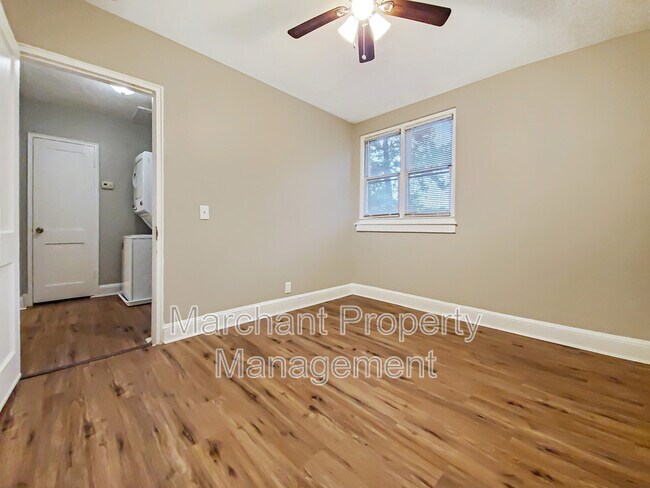 Building Photo - 4 Brookforest Dr
