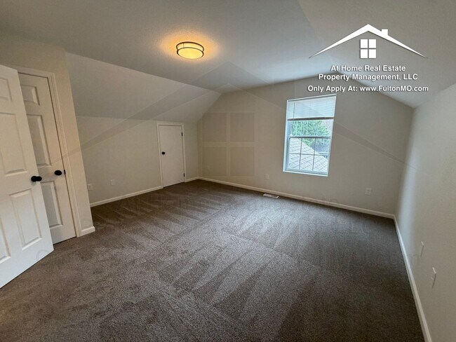 Building Photo - 1011 Greystone Ct