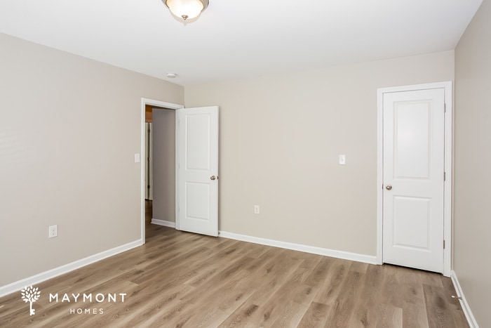 Building Photo - 1402 Kent Downs Ave SW