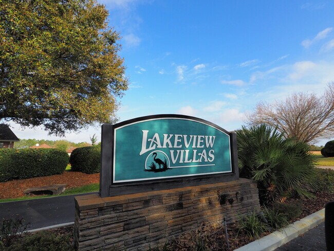 Primary Photo - Home in Glenlakes Subdivision!