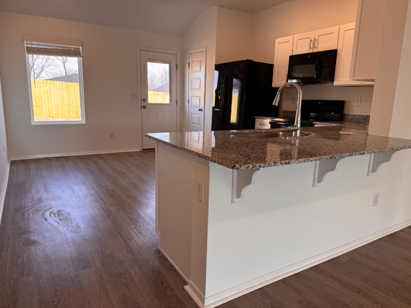 Building Photo - 3407 SW Endearment St