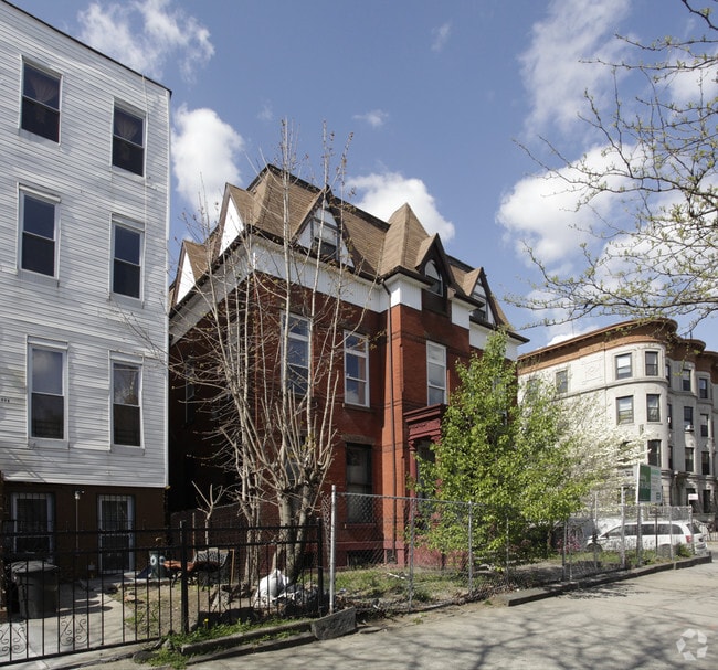 Building Photo - 1002 Bushwick Ave