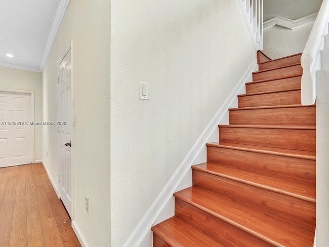 Building Photo - 858 NW 170th Terrace