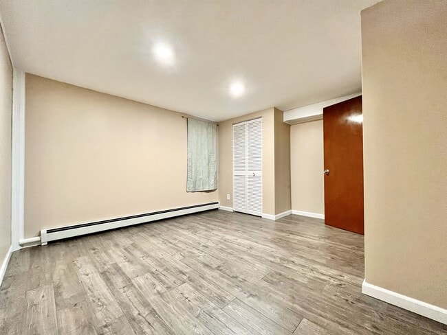 Building Photo - Four Bedroom Home in Grandville