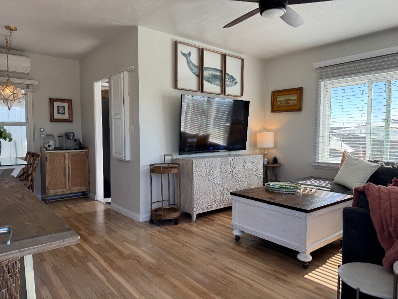 Building Photo - 1830 Guy St