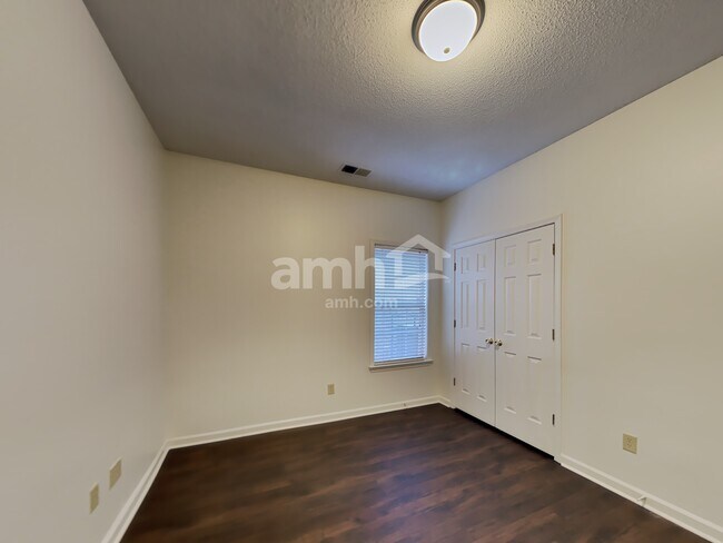 Building Photo - 1588 Wynne Rd