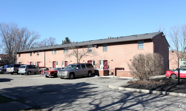 Building Photo - Eastmoor Square Apartments