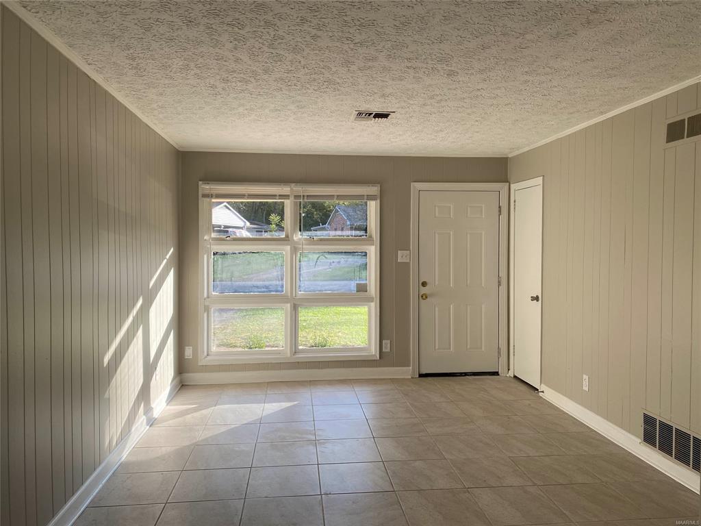 Building Photo - 1717 Robison Hill Rd