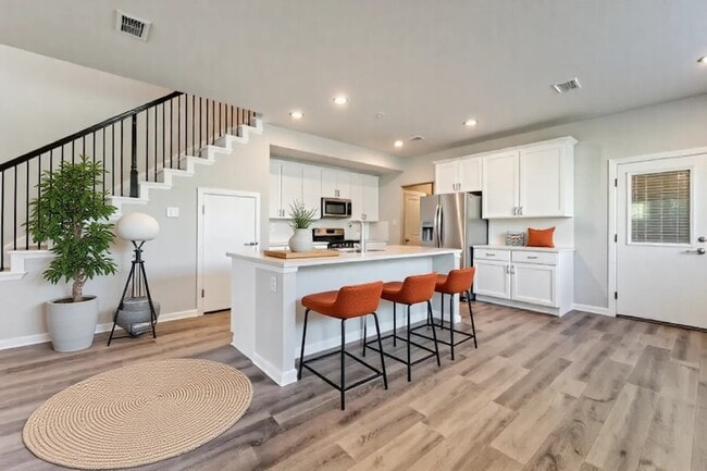 Building Photo - 4106 Ranchero Dr