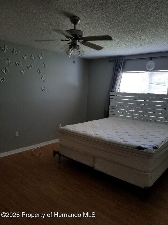 Building Photo - 6289 Freeport Dr