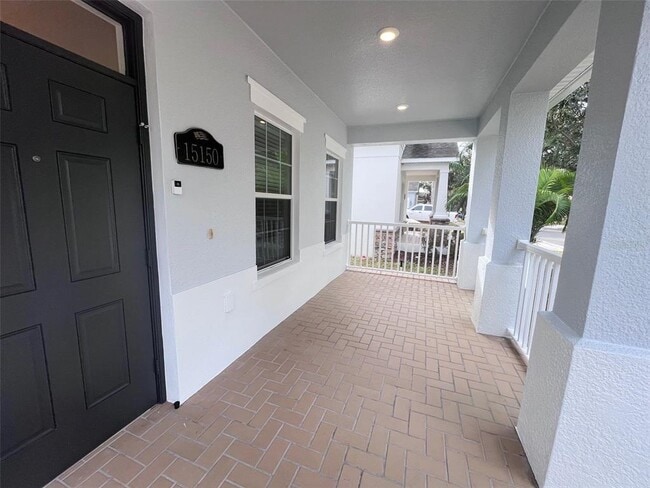 Building Photo - 15150 Evergreen Oak Loop