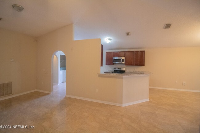 Building Photo - 2675 Lantana Lakes Dr E