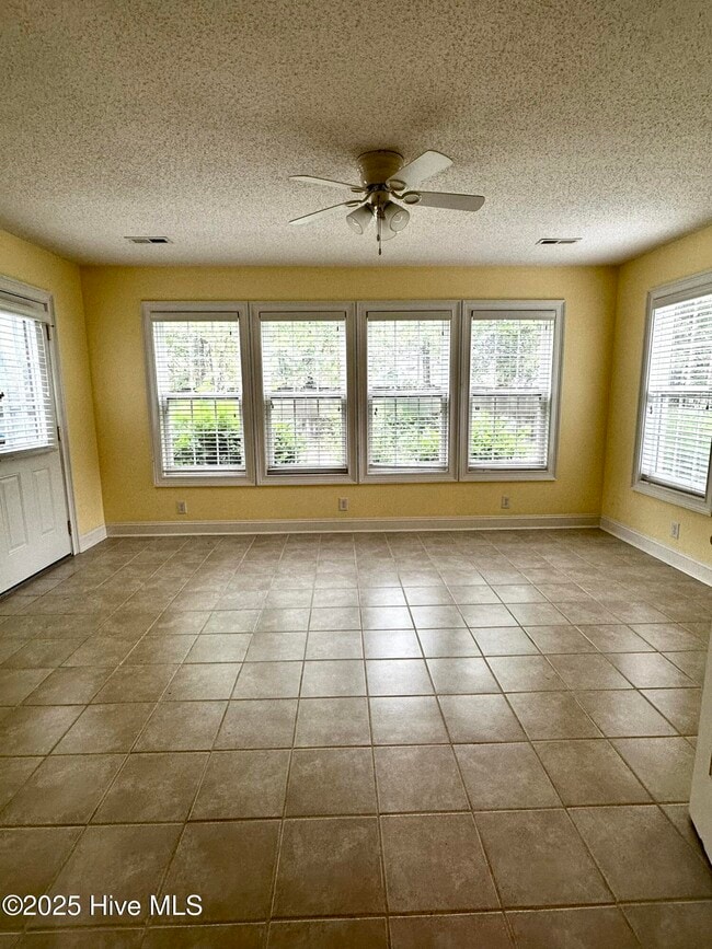 Building Photo - 9155 Oak Ridge Plantation Dr SW
