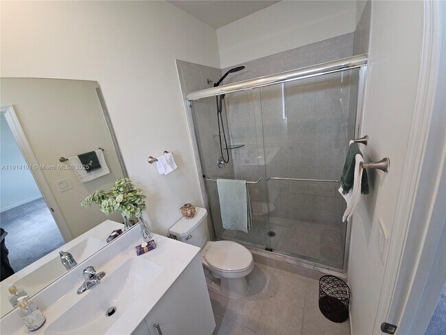 Building Photo - 3310 W 114th Terrace