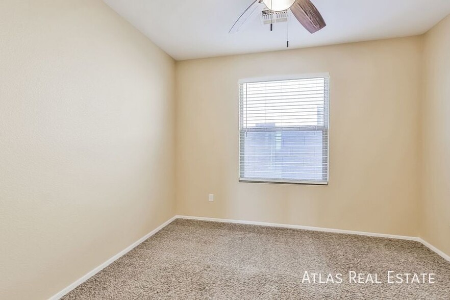 Building Photo - 2965 W Dancer Ln