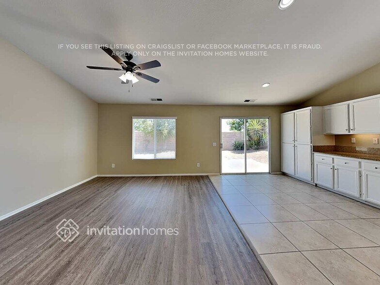 Building Photo - 25375 Mountain Springs St