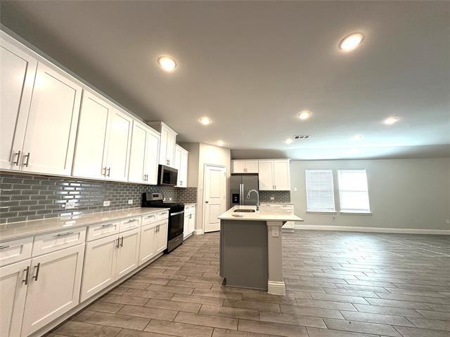 Building Photo - 2309 Lannister St