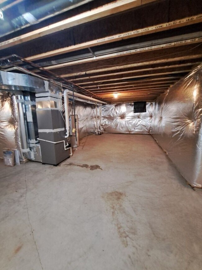 Building Photo - 17305 Madrillon Way