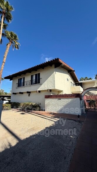 Building Photo - 550 El Cielo Rd