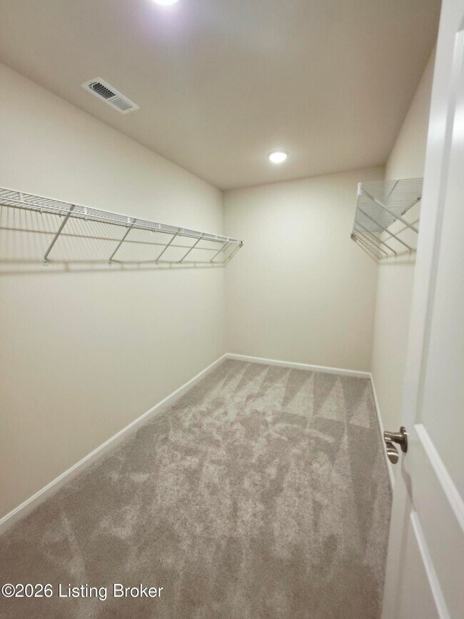 Building Photo - 8302 Fairmount Rd