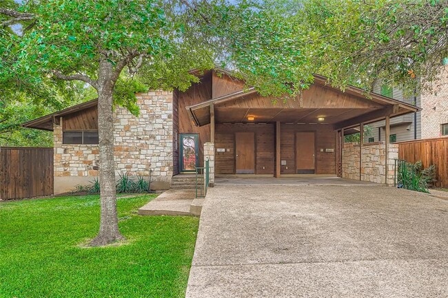 Primary Photo - 2309 Westoak Dr