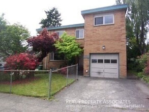 Building Photo - 4215 Linden Ave N