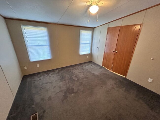 Building Photo - COZY 3 BR 2 BA located in Mount Holly  ***RENT SPECIAL : 1/2 OFF FIRST MONTH OF RENT!!!