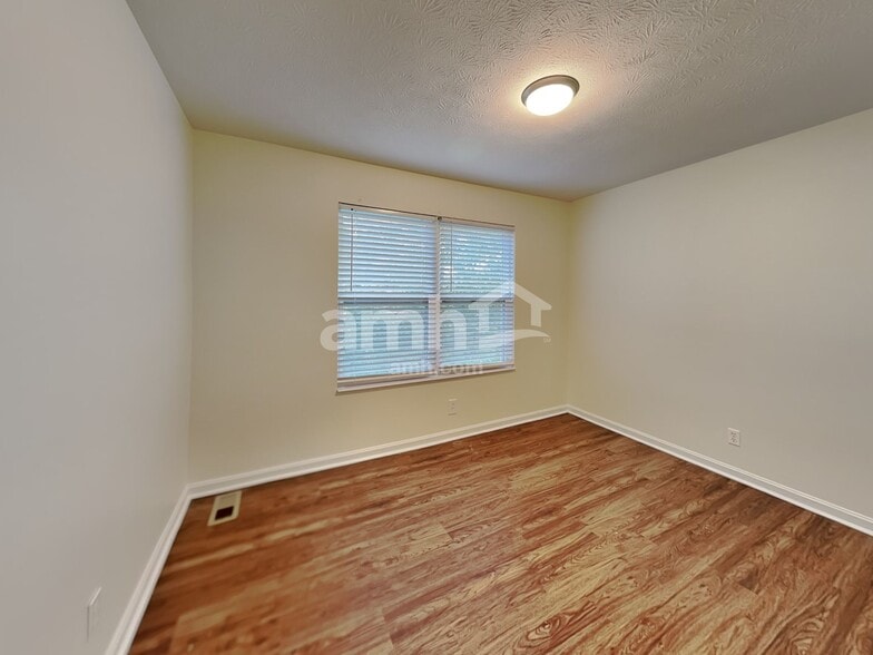 Building Photo - 5001 Open Meadow Dr