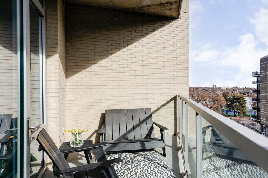 Building Photo - 4200 W 17th Ave