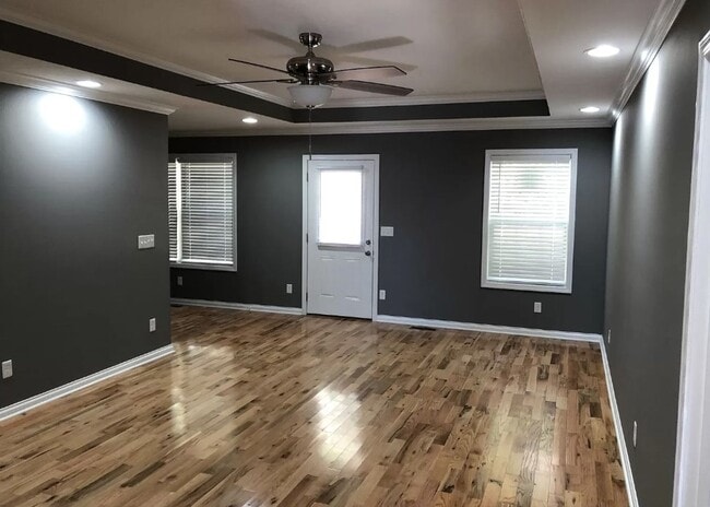 Building Photo - 133 Ashkirk Ln