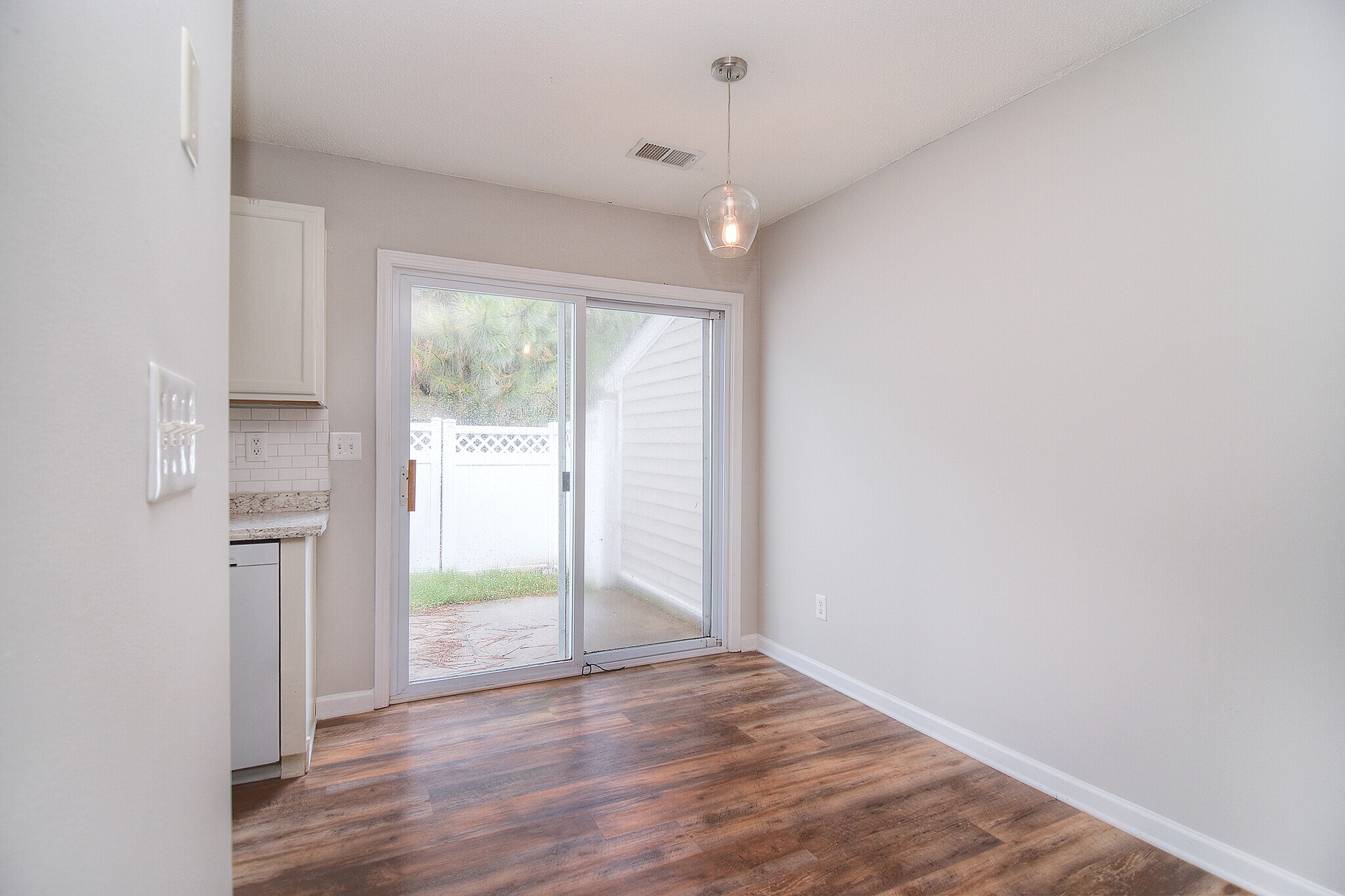 Building Photo - 158 Portestown Way