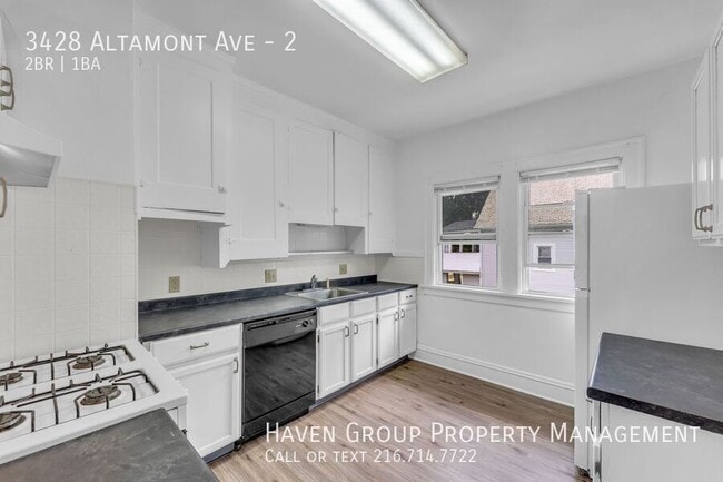 Building Photo - 3428 Altamont Ave