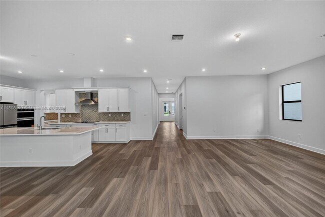 Building Photo - 2722 NW 87th Ter