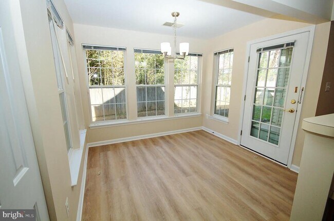 Building Photo - 7532 Coxton Ct