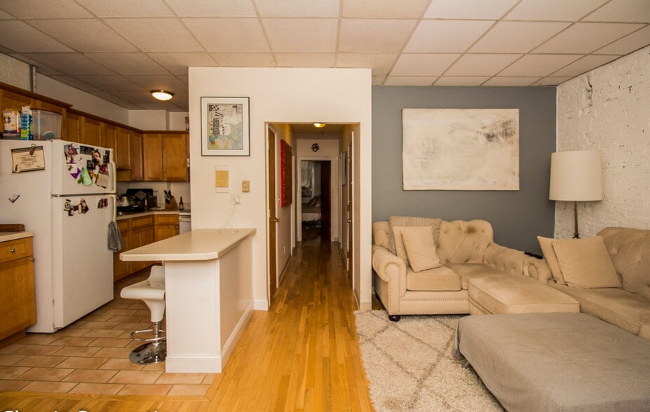 Building Photo - 217 Washington St