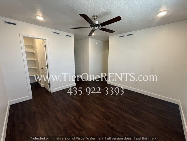 Building Photo - NO DEPOSIT option available for qualified renters with Obligo!