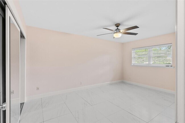 Building Photo - 5322 Rutherglenn Dr