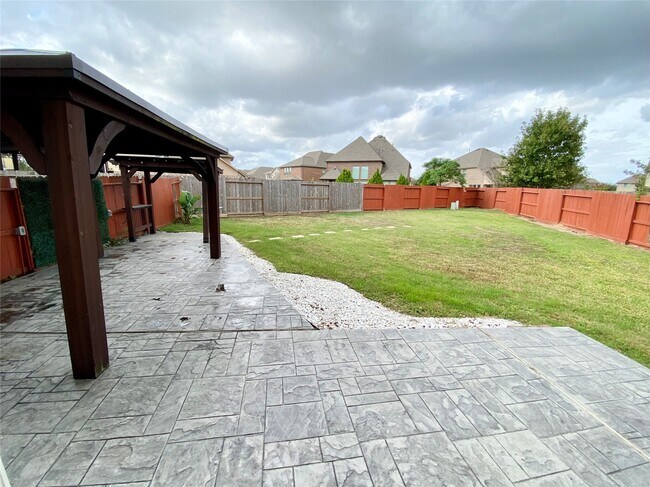 Building Photo - 12147 San Luca St