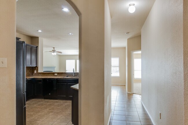 Building Photo - 1103 Ellis Rd